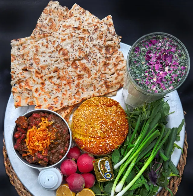 خورش قورمه سبزی با برنج